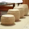 Taburete de Asiento Tejido de Paja para el Hogar, Taburete para Cambiarse los Zapatos, Taburete Redondo de Tatami, Taburete Bajo para Sala de Estar, Banco de Madera Maciza, Taburete de Sofá, Taburete Pequeño, Taburete
