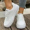 Comercio exterior transfronterizo Zapatos planos blancos de talla grande europeos y americanos 2026 primavera y otoño nuevos tenis casuales de moda para mujer al por mayor