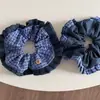 Goma de pelo de estilo académico retro coreano a cuadros con pliegues de colores contrastantes, Diadema de moda, Accesorio para el cabello de tela vintage azul para mujer
