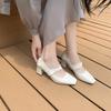 Estilo Igual de Celebridade da Internet: Sapatos Femininos Mary Jane de Bico Quadrado Juventude Florido, Salto Alto, Salto Grosso, Sapatos Pequenos de Couro, Sapatos de Tira Única