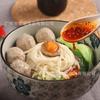 Bolas de Res Estallantes Jiujiu 1.0kg alrededor de 53 Cápsulas/paquete Bolas Semielaboradas para Hot Pot Bolas de Res Congeladas Rápidamente con Yema de Huevo de Pato Salada