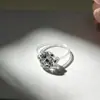 Anillo Redondo de Hilo de Pescar Invisible para Mujer, Piedra de Ocho Corazones y Ocho Flechas, Diseño de Nicho, Anillo para Dedo Índice, Lujo Ligero, Personalizado, Anillo con Sensación de Gama Alta