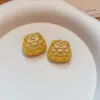 Pendientes de Plata Chapados en Oro Real de 18k con Rejilla de Aguja Plateada Cuadrados Huecos Pendientes con Sentido de Diseño de Nicho Accesorios Metálicos para Orejas Mujer