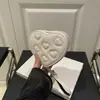 2025 Nueva Moda Color Puro Bordado de Hilo con Forma de Corazón Linda Gran Capacidad Bolso de Mano para Mujer Bolso de Mano Billetera para Monedas Bolso Pequeño