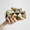 Moda Europea y Americana Bolso de Mano Metálico Pequeño con Cadena, Clutch Cruzado Bolso de Noche para Mujer, Cadena Acolchada Nicho al Por Mayor