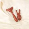 Peine Monstruo de Sándalo Rojo Peine Multifuncional para Masaje del Cuero Cabelludo Pequeño Portátil Terapia Casera Gua Sha Peine para el Cuero Cabelludo