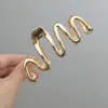 Pinza de metal ondulada para recogidos en la parte trasera de la cabeza, pinza para el pelo de mujer estilo minimalista ins de verano, accesorio para el pelo de alta gama 2023
