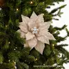 Fabricante por atacado: tecido de veludo, centros de flor de pérola, arranjos de flores de pétalas multicamadas, bico de papagaio de Natal artificial