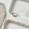 Anillo liso nuevo estilo vintage, con acabado liso, diseñado para mujer, con un look único y moderno, ofreciendo una estética de alta gama, y ajustable en tamaño