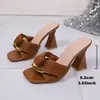 Tacones Altos Cuadrados Elegantes de Talla Grande 2026 Tacón Grueso Hebilla Metálica Sandalias Sexy de Verano Europeo y Americano Nuevo Comercio Exterior para Mujeres