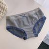 Ropa interior de cuadros de algodón puro japonés de fresa pequeña para mujeres y estudiantes, ropa interior modal de grafeno para niñas, linda