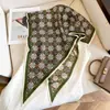 Pañuelo de Cabeza Retro Hot Girl para Mujer, Bufanda Triangular de Moda Primavera y Verano, Bufanda Decorativa Versátil de Seda Artificial, Pañuelo para el Cuello, Tendencia de Top Tubo