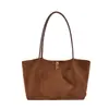 Nova bolsa tote de camurça 2026, grande capacidade, adequada para o trajeto diário, retrô e elegante, bolsa de mão versátil