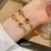 Pulsera de Flor de Metal con Cuentas Chapada en Oro Real de 24 Quilates Pulsera de Oro Arena Retro Francesa Lujo Accesible Joyería de Gama Alta para Mujeres