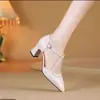 Sandalias de Verano 2026 Baotou con Punta Abierta y Huecos, Estilo Retro Francés, Ligeras, Impresionantemente Hermosas, Elegantes y con Estilo para Mujer