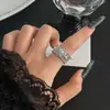 Pulsera Retro de Lujo Ligero con Corazón para Mujer Diseño de Nicho Sentido de la Moda Perla Exquisita Cadena de Mano Dulce Fresca Versátil Temperamento Accesorios de Joyería para Mano