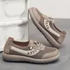 Sapatos de Tecido Velho de Pequim, Sapatos Casuais de Malha Respirável para Mães, Sapatos Confortáveis de Solado Macio para Mulheres de Meia-Idade e Idosas, Sapatos Versáteis Respiráveis de Verão