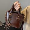 Bolso Pequeño Retro de Alta Gama para Mujer 2025 Nuevo Primavera y Verano Versátil Bolso Cruzado Moderno Super Popular Bolso Satchel Bolso Bucket