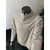 Camiseta masculina de outono e inverno de manga longa com gola alta pequena, gola alta com botões de pressão, estilo casual, cor sólida e camada interna quente