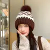 Gorro tejido para mujer, cálido de invierno, con felpa adicional, protección para las orejas, gorro de lana, estilo Fair Isle, con pompón, casual, para ciclismo, gorro pullover