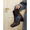 Primeiro Encontro Temporada Botas de Salto Alto Botas Curtas Femininas 2026 Primavera e Outono Novo Estilo Bico Quadrado Botas Martin Salto Grosso Preto Botas Elásticas Emagrecedoras