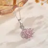 Collar de Cisne de Lujo para Mujer con Montura Completa de Diamantes, Colgante de Circonita Multicolor, Diseño Único, Cadena Delicada y Versátil para la Clavícula, Perfecto para Regalar