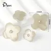 Botón de trébol de cuatro hojas con patrón de concha iridiscente degradado, base de aleación e incrustaciones de perlas, botón cosido a mano para vestidos de mujer, exquisito botón decorativo