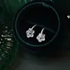 Pendientes de Flor de Lujo Accesible de Gama Alta 2025 Nuevos Populares Nicho Coreanos Elegantes Populares Pendientes de Circonita Sintética para Mujer