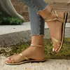 Sandalias Flip-Toe para Mujer Verano Ropa de Exterior Planas 2025 Nuevo Estilo Coreano Suela Suave Literarias Retro de Hada Estudiante Romanas