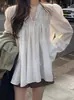 Camisa de Gasa Dongdaemun Ins2026 Primavera Temprana Estilo Coreano Nuevo con Cordones Cuello en V Plisada Color Sólido Mangas Abullonadas