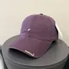 Gorra de béisbol suave con bordado simple estilo coreano para mujer, adecuada para primavera y verano, versátil para salir, hace que la cara se vea más pequeña, gorra casual con protección solar para parejas