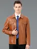 Chaqueta de Cuero Genuino de Gama Alta para Hombre 2026 Nueva Casual Motociclista Chaqueta de Cuero para Hombres de Mediana Edad Abrigo Engrosado con Terciopelo Tendencia