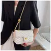 Moda primavera y verano bolso bandolera para mujer 2022 nuevo de este año popular bolso de cadena de rombos con cierre de hebilla bolso cuadrado pequeño generación pelo