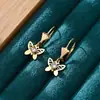 Pendientes Simples de Estilo Retro Francés Acero Inoxidable Chapado en Oro de 18K Pendientes de Mariposa con Circonita Pendientes de Alta Gama para Mujeres