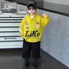 Ropa exterior de otoño para niños, chaqueta de béisbol tipo motociclista, nuevo estilo 2026, chaqueta infantil moderna y genial para niños pequeños