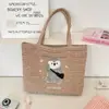 69111 Bolsa de lona fofa com bordado de animal 3D em desenho animado e padrão xadrez, bolsa de ombro versátil em estilo preppy, adequada para o dia a dia