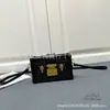 Bolsa de Caja Transfronteriza de Guangzhou Bolsa Cuadrada Pequeña Verano 2024 Nuevo Bolso de Hombro Cruzado Estampado Retro Bolso de Caja de Cuero Genuino