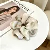 Goma de pelo scrunchie vintage versátil extragrande para adultos, elegante scrunchie floral para coleta