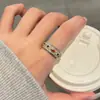 Como una Mariposa en la Naturaleza, Anillo Vintage con un Estilo de Dinero Viejo a la Moda, Anillo Dorado con un Toque de Lujo Ligero y Sensación de Alta Gama, Anillo Abierto