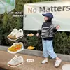 Novos Tênis de Lona Infantis de Primavera, Sapatos de Treinamento Alemães com Solado Macio, Sapatos Infantis de Couro de Boa Qualidade, Sapatos para Bebês de Jardim de Infância, Dropshipping de Peça Única
