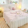 2026 Novo Modelo Classe A Saia de Cama de Seda Fria Pe Conjunto de Colcha de Verão e Tapete Refrescante Conjunto de Três Peças Conjunto de Quatro Peças