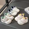 Zapatos deportivos para niños, nuevo estilo otoño 2025, zapatos para caminar de niña con suela suave, zapatillas casuales de moda para niños.