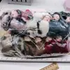 Lindo Llavero de Coche Muñeco de Peluche Durmiendo Lindo Bebé Colgante de Bola de Pelo Muñeca Durmiente Llavero para Equipaje de Señora