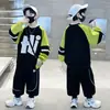 Traje de ropa de primavera para niños moderno guapo a la moda 2024 nuevo suéter de primavera para niños ropa deportiva para niños mayores primavera y otoño