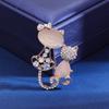 Nuevo broche de moda de Corea del Sur, hebilla antiexposición de animales acuáticos, alfiler de ramillete de cristal, fábrica de perlas en stock, venta al por mayor