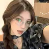 Armazón Plateado Ojo de Gato para Hombres y Mujeres con Miopía, Disponible con Graduación, Armazón Ovalado, Puro Deseo, Estilo Old Money, Armazón Ultra Ligero para Lentes de Miopía