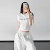 Camiseta gris estampada de manga corta para mujer, nuevo estilo verano 2026, top fino y transpirable, corte ajustado, favorecedora para principios de verano