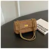 Bolsa pequena de corrente com padrão de diamante de alto padrão para comércio exterior para mulheres, nova moda nicho bolsa de ombro transversal para o dia a dia, bolsa quadrada retrô