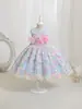 Vestido para niña, vestido de princesa, estilo de verano delgado, diseño tridimensional de pétalos, falda de tul acampanada, adecuado para niñas pequeñas, damitas de honor y artistas