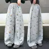 Pantalones de chándal grises para niños con estampado de gato tipo graffiti dibujado a mano, nuevo estilo de otoño para niñas, cintura elástica con cordón, pantalones casuales curvos